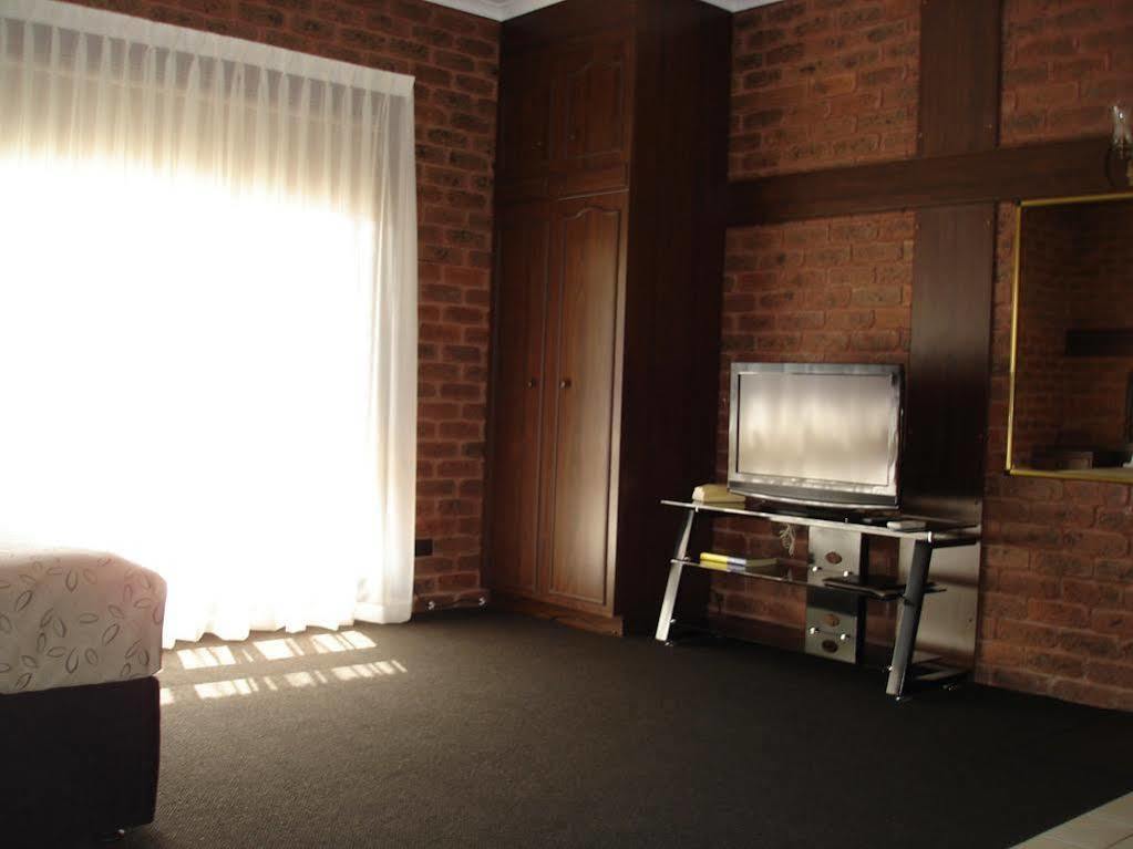 Albury Townhouse Motel Екстериор снимка